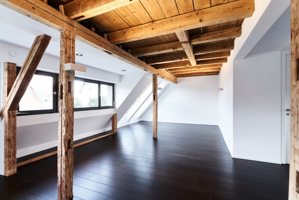 Epplestr. Dachgeschosswohnung