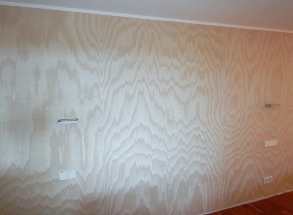 Hochwertige Mustertapete Stuttgart Frauenkopf