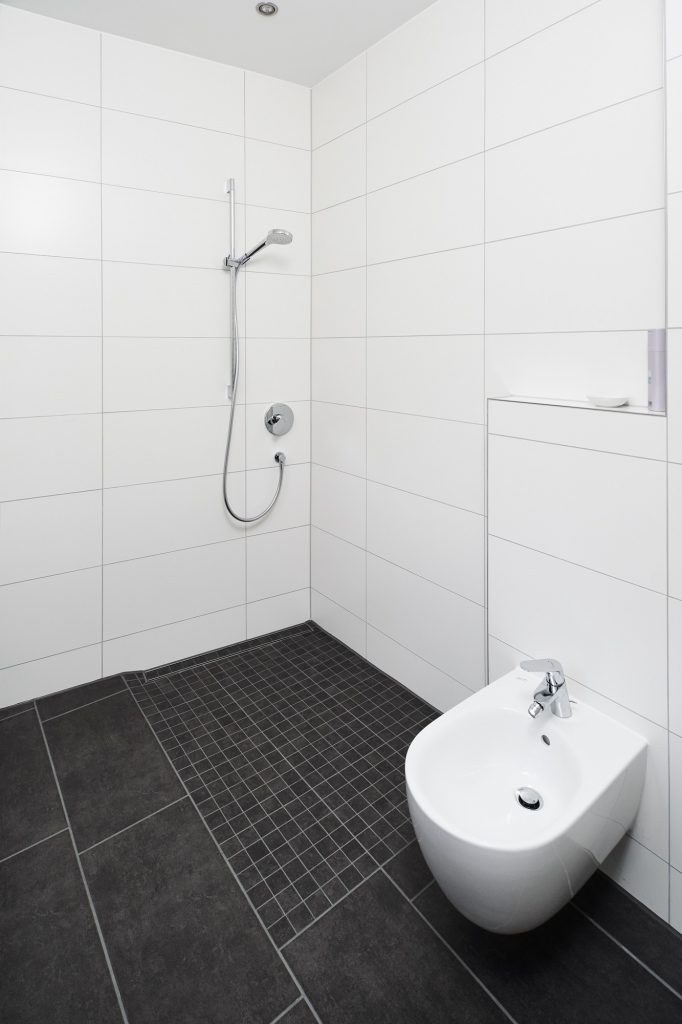 Fugenlose Bodengestaltung Felix-Dahn-Straße​ Bild 1