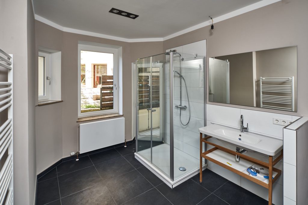 Rosenbergstraße Sanierung nachher Bild 6 Badezimmer