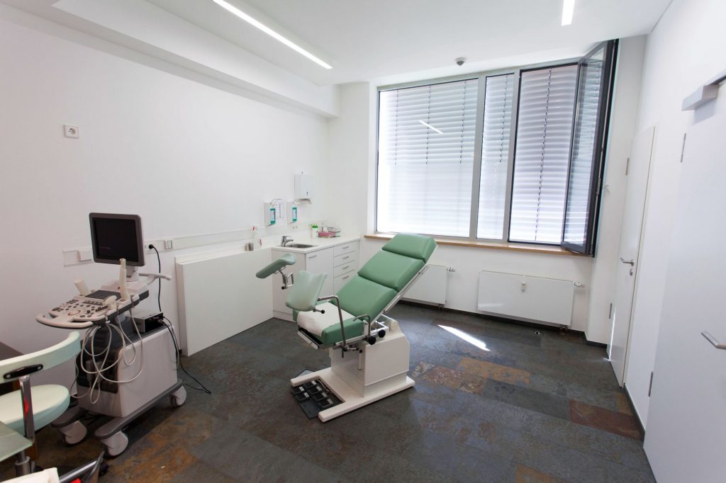 Umbau einer Büroetage in eine Arztpraxis in Esslingen 12